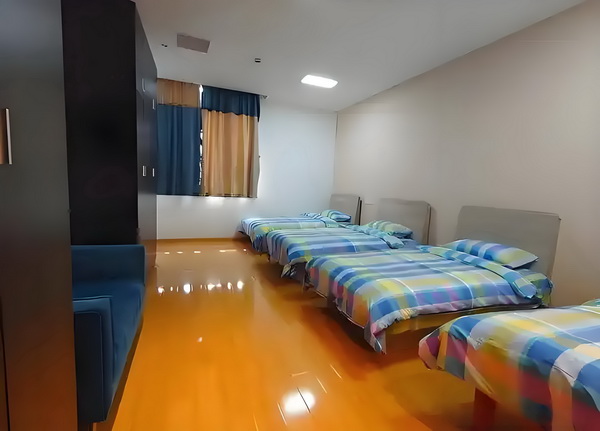 细节藏不住爱！白敬亭晒家意外暴露恋情？